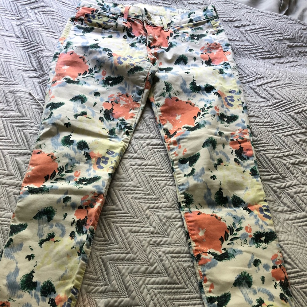 Gap Size 8 Floral Skinny Jeans